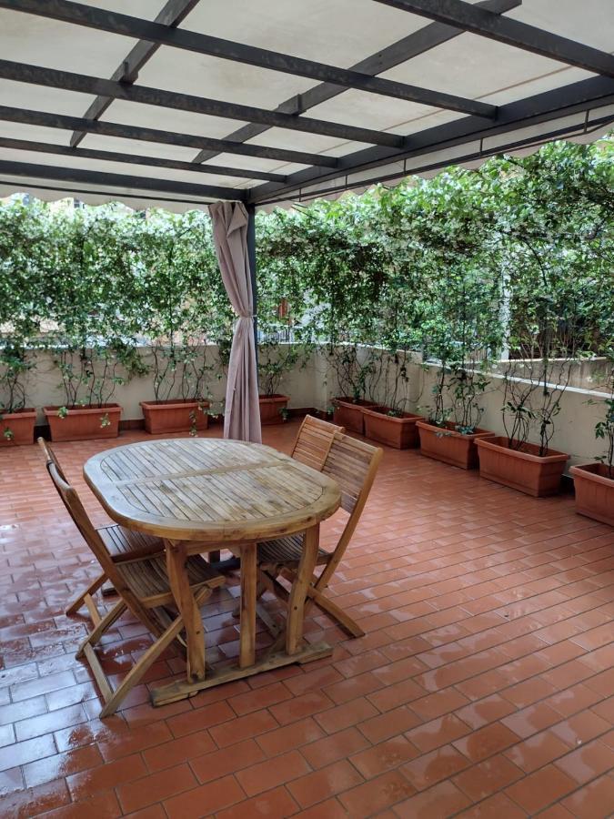 Casa Del Teatro Appartamento Con Splendida Terrazza Di Fronte Al Teatro Rossini Pesaro Exterior foto